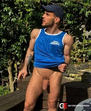 Bisexual Escort Andrewco 29yr - furries