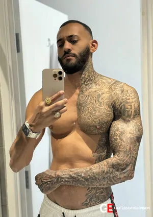 Bisexual Escort Fred Salazar Xxl 9&rsquo;5 31yr - always safe sex