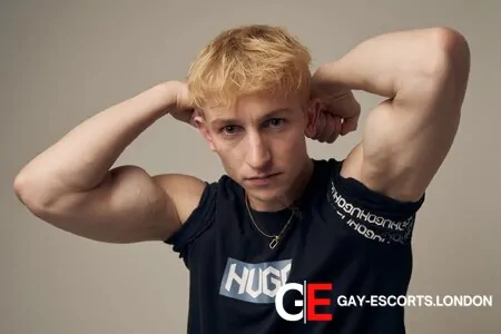 Bisexual Escort Native James 26yr - massage