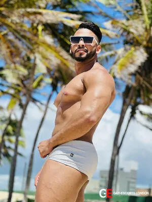 Bisexual Escort Jhonnbrasil 29yr - double penetration