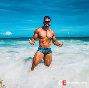 Bisexual Escort Jhonnbrasil 29yr - double penetration
