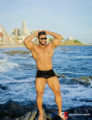 Bisexual Escort Jhonnbrasil 30yr - double penetration