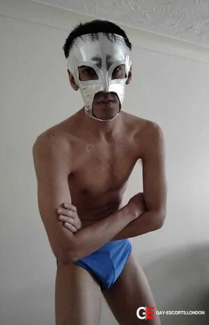 Bisexual Escort Imtiaz 30yr - licking