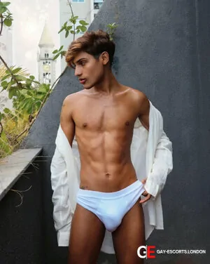 Gay Escort Gustavo 21yr - double penetration