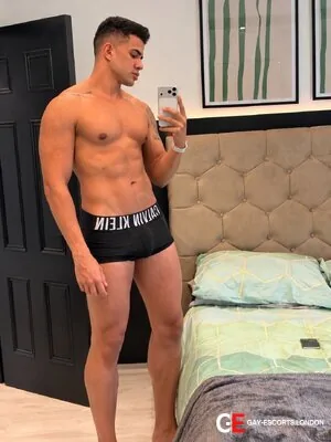 Bisexual Escort 23cm Xxl Brazilian 26yr - double penetration