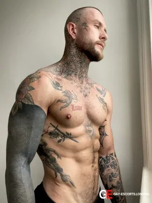 Gay Escort Parker 33yr - role