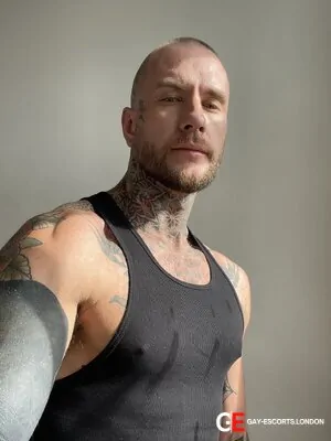 Gay Escort Parker 33yr - role