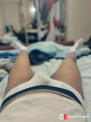 Bisexual Escort Rohan 24yr - gangbang