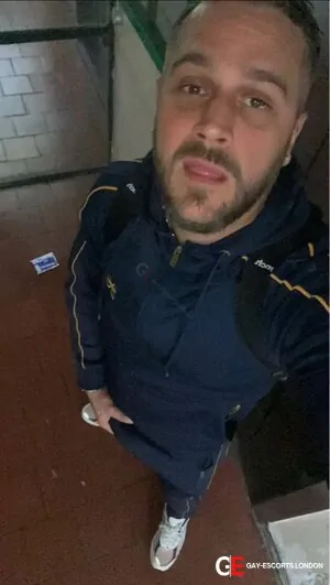 Bisexual Escort Eddy 36yr - double penetration