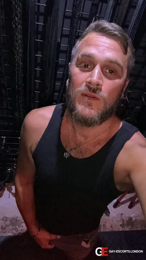 Bisexual Escort Eddy 37yr - gangbang