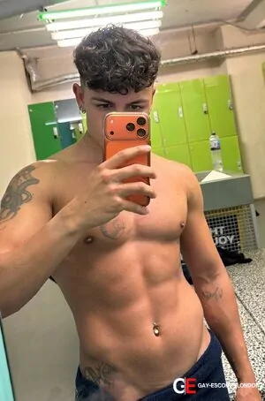 Gay Escort Luan 21yr - double penetration