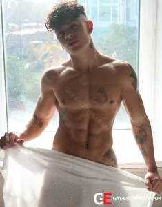 male escort London Luan