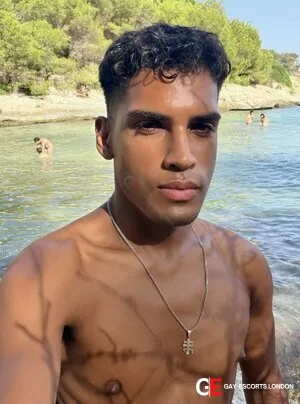 Gay Escort Julian 24yr - double penetration