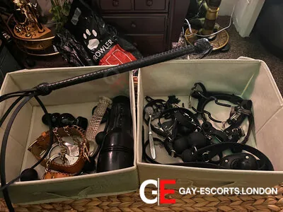 Bisexual Escort Alex 24yr - gangbang