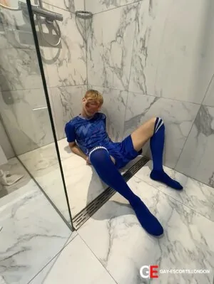 Gay Escort Angel 21yr - role