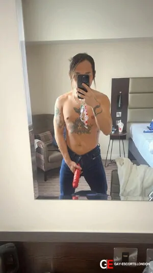 Gay Escort Kandy 24yr - double penetration