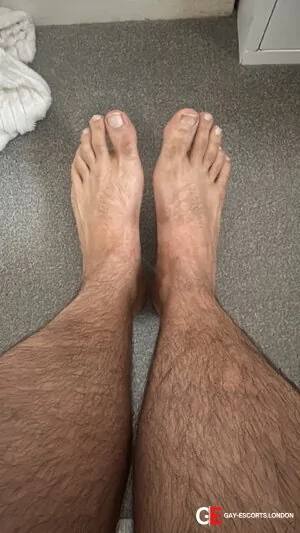 Bisexual Escort Theostorm 41yr - shoes