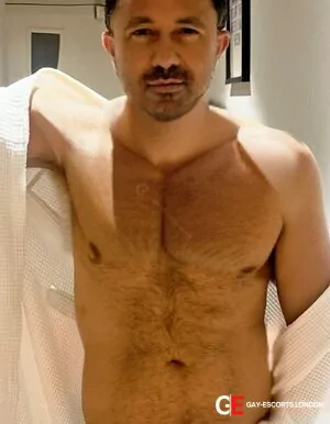Bisexual Escort Leo 35yr - massage