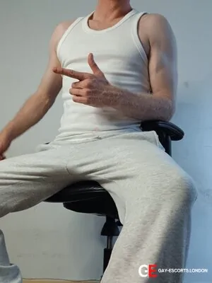 Bisexual Escort Str8 Master Aka Danny London 32yr - always safe sex
