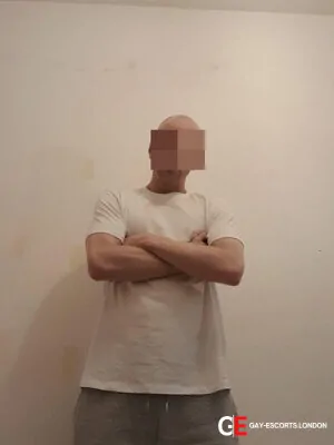 Bisexual Escort Str8 Alpha 32yr - trios