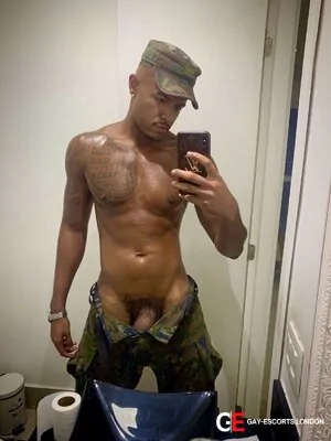 Bisexual Escort Matheus 23yr - licking