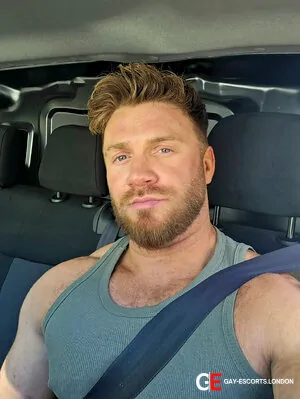 Gay Escort Luke 34yr - trios
