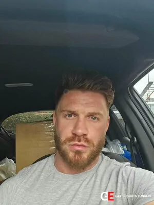 Gay Escort Luke 34yr - trios