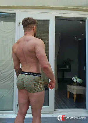 Gay Escort Luke 34yr - trios