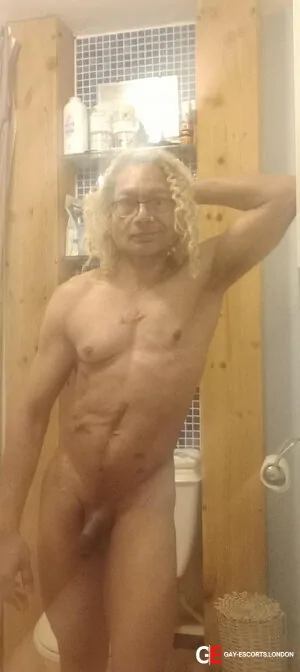 Gay Escort Caleb 28yr - trios