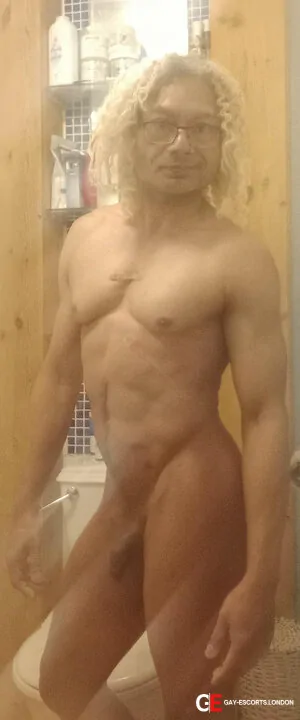 Gay Escort Caleb 28yr - double penetration