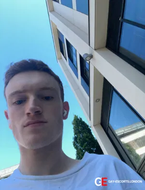 Bisexual Escort James 22yr - gangbang