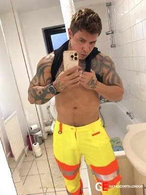 Bisexual Escort Cristian 29yr - double penetration