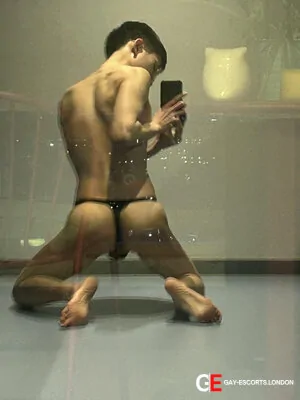 Gay Escort Liam 26yr - trios