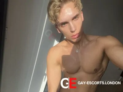 Gay Escort Kian 22yr - masseur