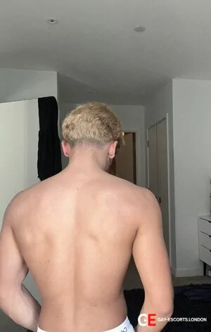 Gay Escort Kian 22yr - massage