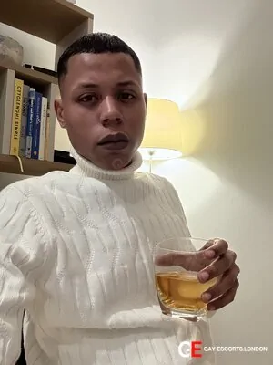 Bisexual Escort Luís Felipe 21yr - role