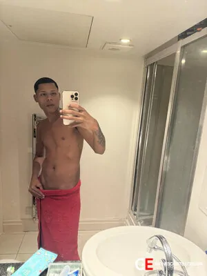 Bisexual Escort Luis Felipe 21yr - licking