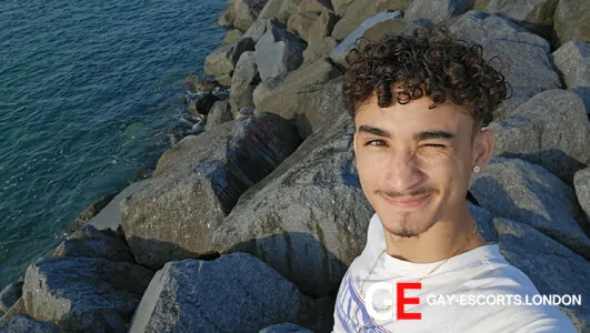 Gay Escort John 18yr - rimming
