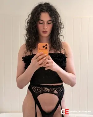 Bisexual Escort Cali 25yr - cum on face