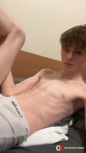 Gay Escort Liam 20yr - double penetration
