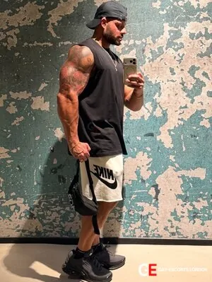 Gay Escort Bruno Top Boy 26yr - sucking