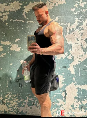 Gay Escort Clauditorrony 27yr - role