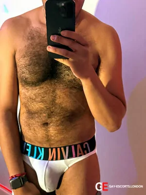 Bisexual Escort Simon 27yr - role