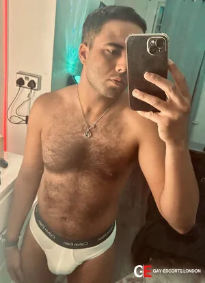 Bisexual Escort Simon 27yr - role