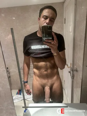 Bisexual Escort Simon 27yr - role