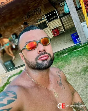 Bisexual Escort Marcos Fernando 27yr - licking