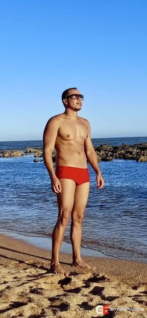 Bisexual Escort Pedro 37yr - role