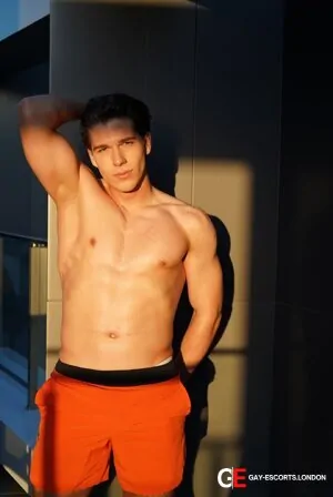 Bisexual Escort Adam 19yr - rimming