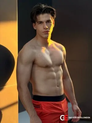 Bisexual Escort Adam 19yr - blowjob
