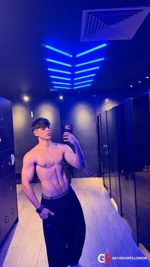 Bisexual Escort Felipexxl 23yr - massage